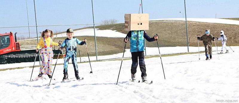 Karneval na lyžích ve Vrchlabí.