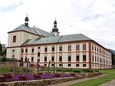 V ROCE 1705 založil hrabě Maxmilián z Morzinu augustiniánský klášter ve Vrchlabí. Od roku 1943 v něm sídlí Krkonošské muzeum. Teď má před sebou víceletou rozsáhlou rekonstrukci.