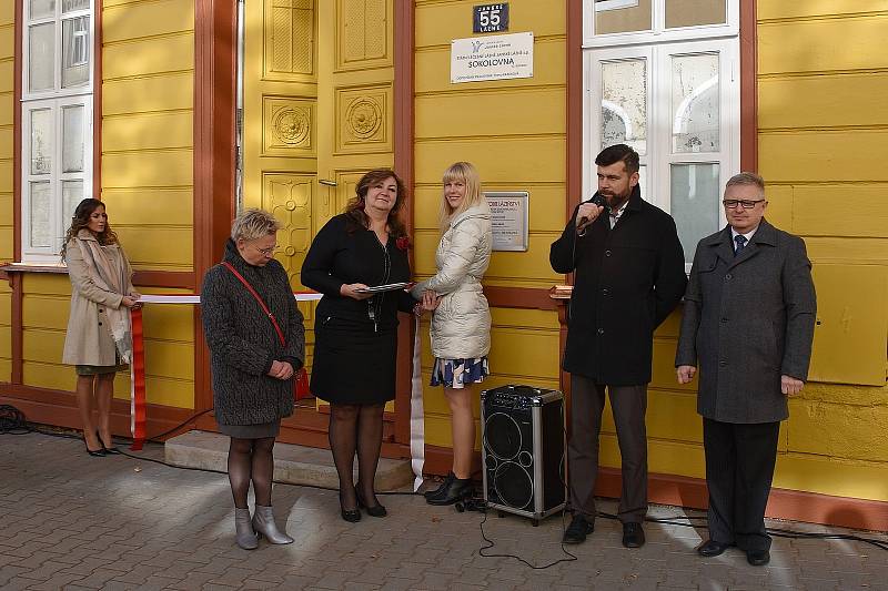 V Janských Lázních otevřeli stálou česko-polskou expozici o historii lázeňství.