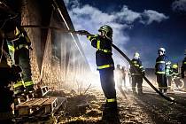 Případem s největší způsobenou škodou byl loňský lednový požár odchovny skotu ve Zlaté Olešnici, při kterém vznikla škoda zhruba 10 milionů Kč.
