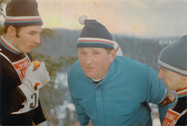 Trenér skokanů na lyžích Zdeněk Remsa s Jiřím Raškou.