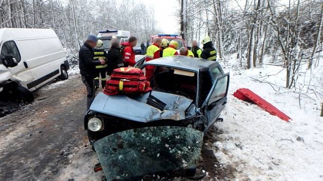 Do Radvanic k nehodě přiletěl i vrtulník