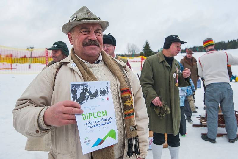 Závody na historických rohačkách v Malé Úpě připomněly tradici přepravy na horách, sváželo se na nich dřevo a seno. Sloužily také jako velká atrakce turistům.