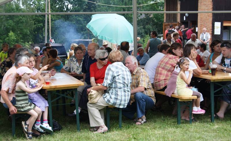 Vilantičtí rodáci si po třiceti letech zopakovali sraz