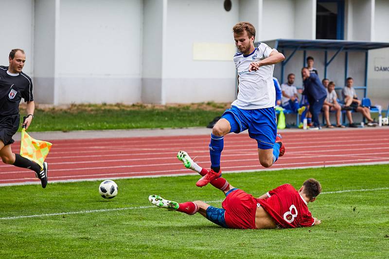 Fortuna Divize C: MFK Trutnov - TJ Dvůr Králové nad Labem 1:0 (0:0).