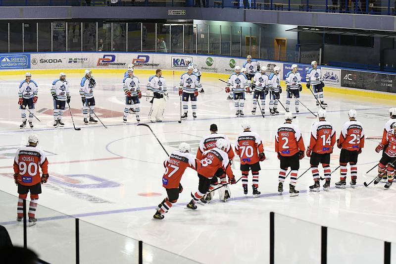 Vrchlabští hokejisté v přípravě na nový soutěžní ročník podlehli extraligovému Dynamu.