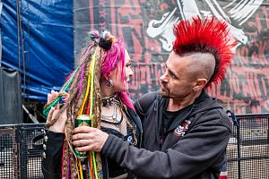 Artur a Markéta Chudějovi jsou nejvěrnějšími fanoušky punkového festivalu Pod Parou, absolvovali všech dvacet ročníků.