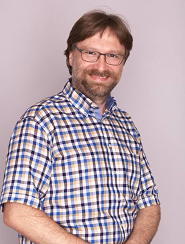 Michal Vávra (ZVON) 44 let, místostarosta, politolog.