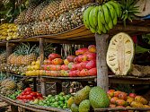 Africké trhy v Trutnově přinesou pestrou nabídku ovoce.