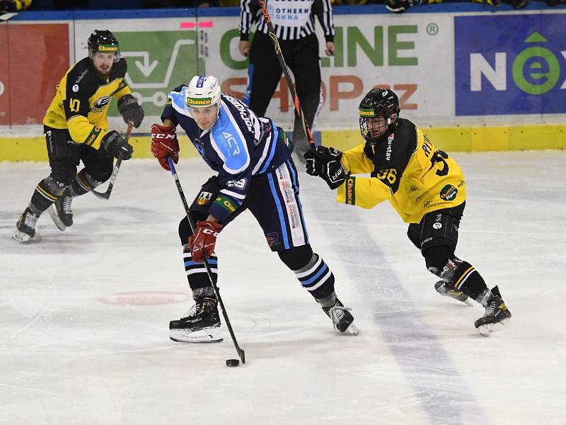 Hokejová Chance liga: HC Stadion Vrchlabí - HC Baník Sokolov.