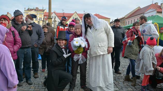 Masopust pod obry: dorazil Komenský a byla i svatba.