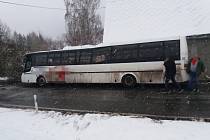 Dopravní nehoda autobusu v Hajnici.