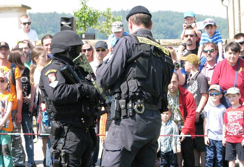 Den s Královéhradeckou policií na Kuksu