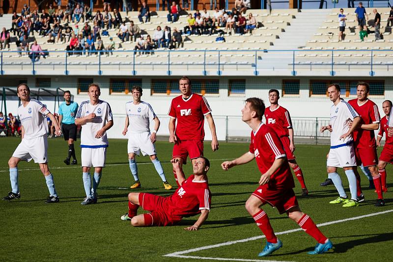 Divizní fotbalové derby: MFK Trutnov - TJ Dvůr Králové nad Labem.