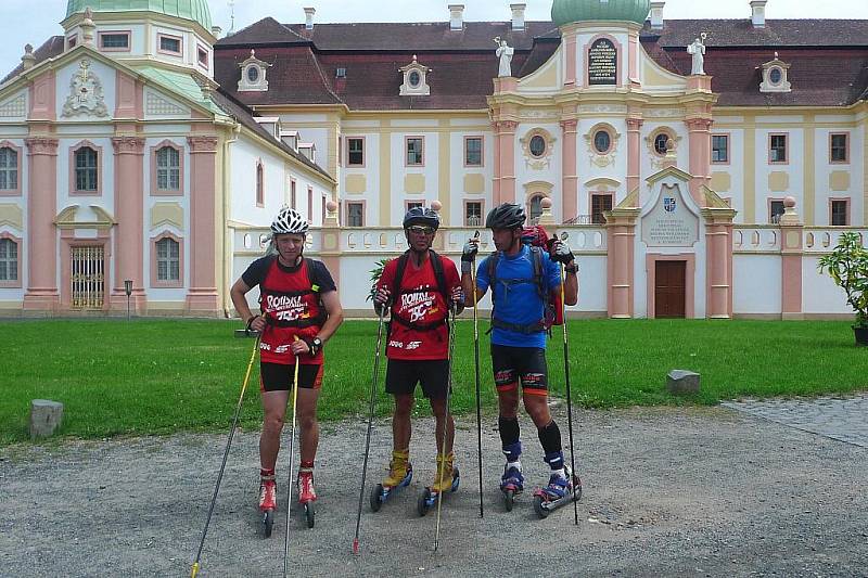 Před zámkem Bad Muskau, památkou UNESCO