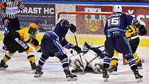 Čtvrtfinále play off hokejové Chance ligy: HC Stadion Vrchlabí - VHK Robe Vsetín.