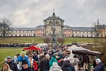 V Kuksu začaly vánoční trhy.