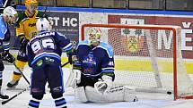 Čtvrtfinále play off hokejové Chance ligy: HC Stadion Vrchlabí - VHK Robe Vsetín.