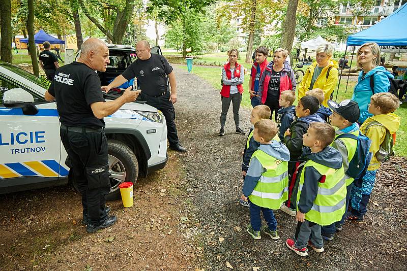 Trutnov ve čtvrtek otevřel po úpravách lesopark v Šestidomí.