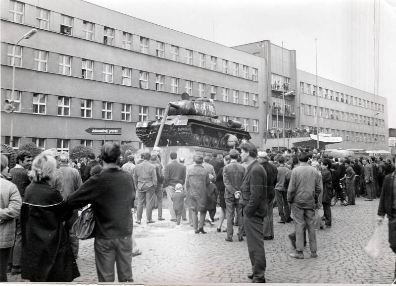 Srpen 1968 a stržení tanku v Trutnově.