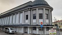 V Trutnově pokračuje rekonstrukce kina Vesmír za 115 milionů korun včetně daně.