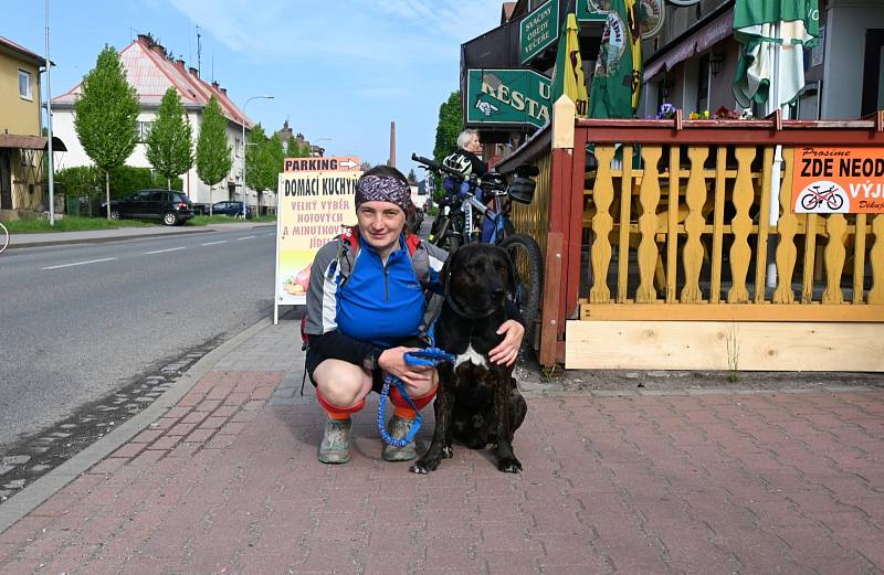 Pochod Karla Klíče pořádal 20. května KČT Hostinné. Nabídl sedm tras pro pěší i cyklisty. Počasí bylo parádní a akci si užilo 145 účastníků.