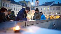 PROTEST PROTI ZDEŇKU ONDRÁČKOVI proběhl dnes (v pondělí) i v "jeho" Město Trutnov.