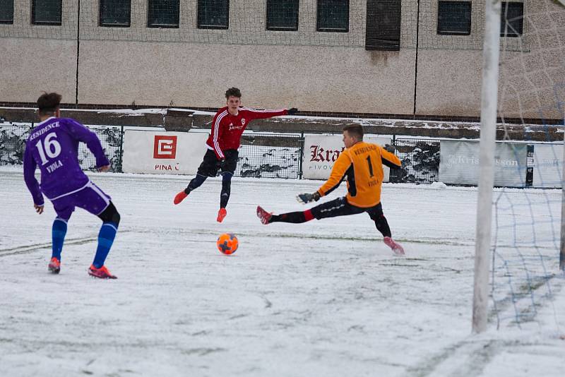 Z utkání fotbalové divize C Trutnov - Vykáň (4:0).