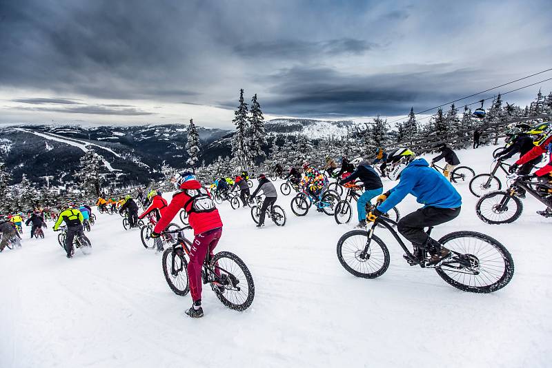 Chinese DownHill 2020 ve Špindlerově Mlýně.