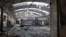 Požár v říjnu 2020 zničil výrobní areál v Roztokách u Jilemnice.