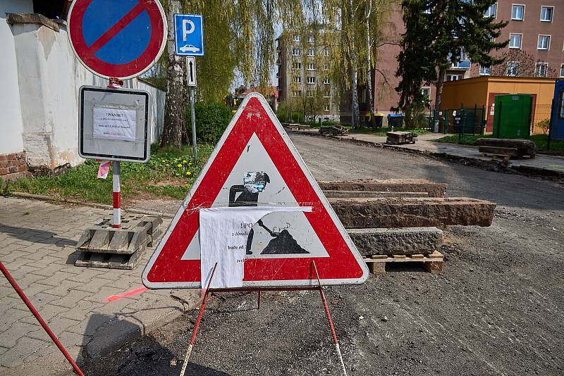 V Trutnově odstartovala tento týden půlroční rekonstrukce Národní ulice.