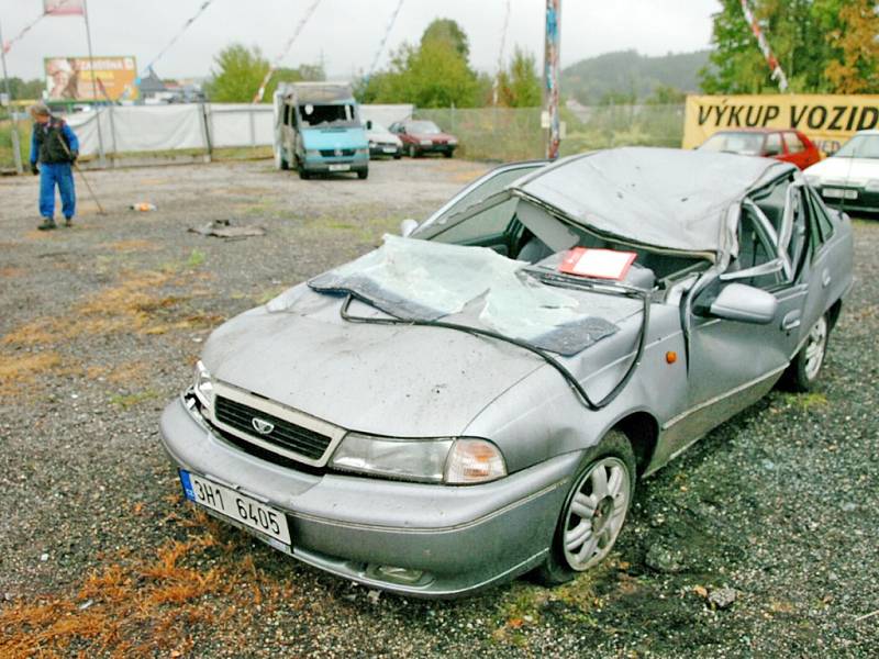 Nehoda u trutnovského autobazaru - 23. září 2008