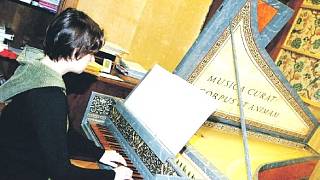 V úpické umělecké škole se děti věnují také hře na cembalo - Krkonošský  deník