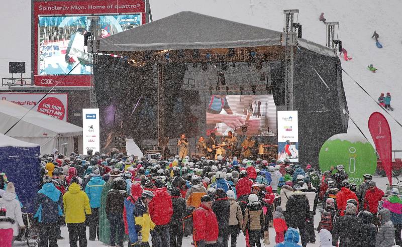 Špindl SkiOpening 2017, oficiální zahájení lyžařské sezony v krkonošském horském středisku.