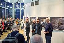 Galerie UFFO uvedla v úterý 6. února výstavu fotografa Zdeňka Vojáčka s názvem LETmá ZASTAVENÍ.