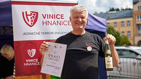 Vítězem loňských Trutnovských vinařských slavností se stala Vinice Hnanice z jižní Moravy.