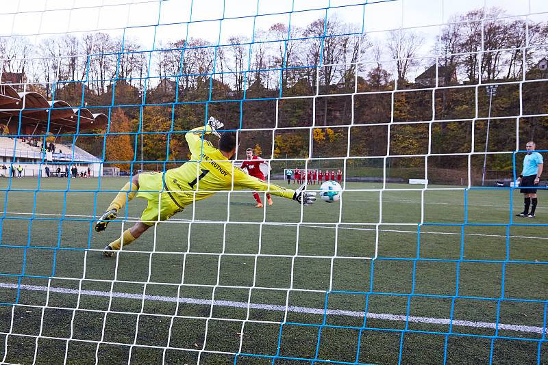 Fotbalisté Trutnova remizovali s rivalem ze Dvora Králové 2:2. V penaltách byli šťastnější hosté.