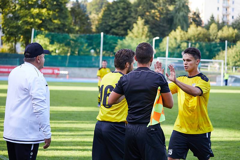 Fotbalisté Trutnova na domácím hřišti inkasovali debakl do Vysokého Mýta.