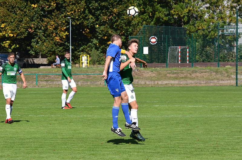 Fotbalisté Dvora Králové prohráli divizní duel na hřišti Velkých Hamrů 2:4.