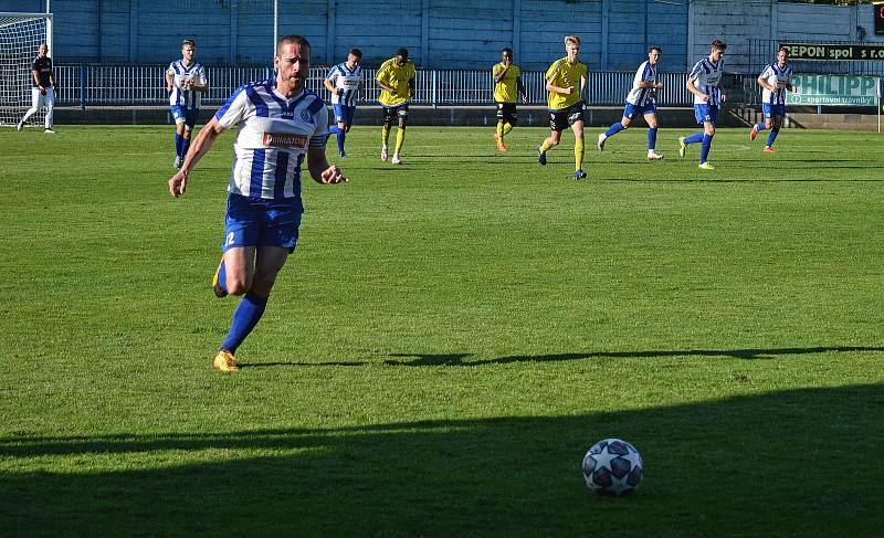 Fotbalisté Náchoda ve třetím kole Fortuna Divize C prohráli s týmem Horek nad Jizerou 0:1.