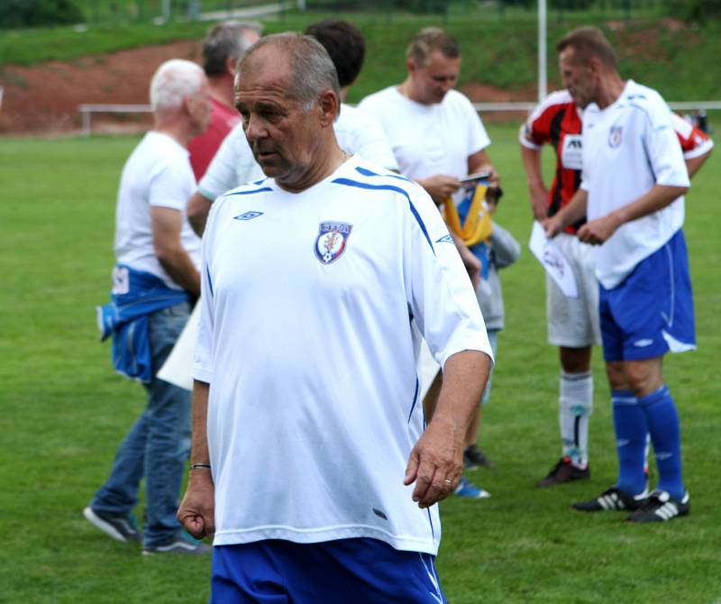 Fotbalové sedmdesátiny Rudníku přivedly na místní hřiště sparťanskou fotbalovou legendu Jana Bergera či dalšího někdejšího reprezentanta, na jaře trenéra Sparty Petra Radu. 