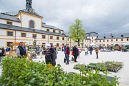 Zahradnické trhy na nádvoří barokního areálu Hospitálu Kuks.