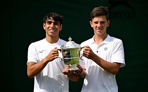 Český tenis měl v letošním Wimbledonu zastoupení hned v pěti finálových duelech. Ve čtyřech z nich se navíc dočkal vítězného opojení.