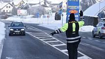 Policejní kontroly na hranicích okresu Trutnov ve Rtyni v Podkrkonoší v neděli 14. února.