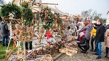 Vánoční trhy v Kuksu přilákaly v sobotu a neděli davy návštěvníků, pokračují o víkendu 19. a 20. listopadu.