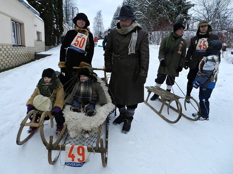 Zvědavou uličkou opět svištěly vlčky a rejdy