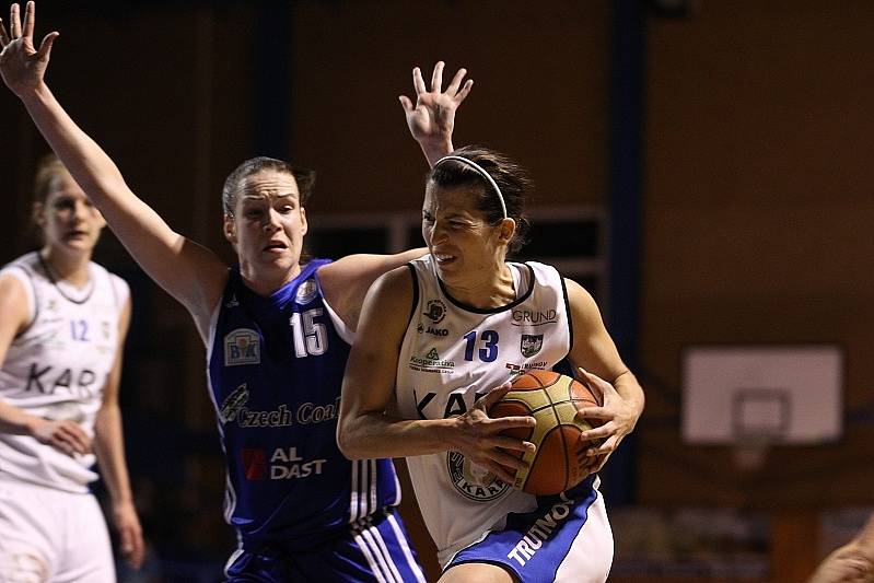 Zápasy Kary - ženské basketbalové ligy.