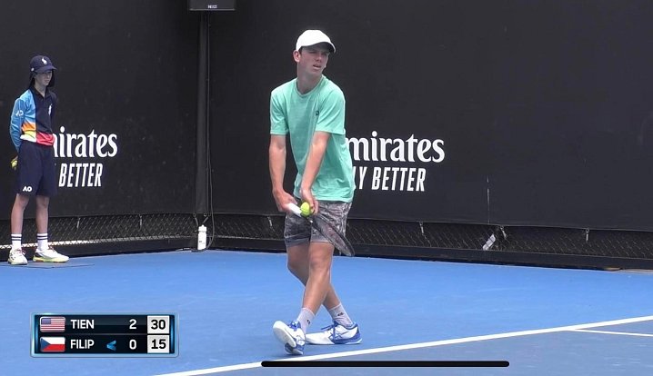 Jakub Filip uhrál v osmifinále juniorského turnaje v Melbourne proti Tienovi z USA pouhé dvě hry.