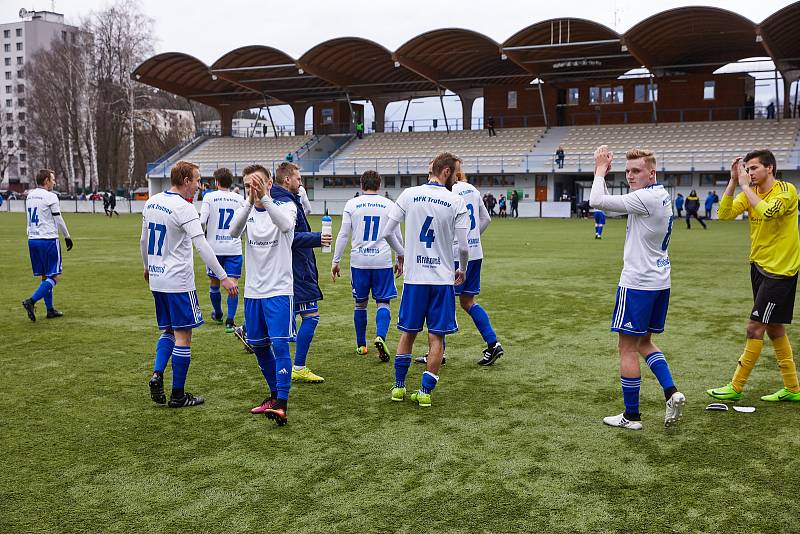 Fotbalisté Trutnova na domácím hřišti přehráli soupeře z Českého Brodu 2:0.