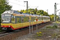 Systém vlakotramvají na regionálních tratích využívají některá města, například Karlsruhe.